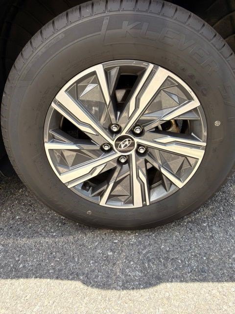 Used 2023 Hyundai Tucson Blue AWD/4WD image 29