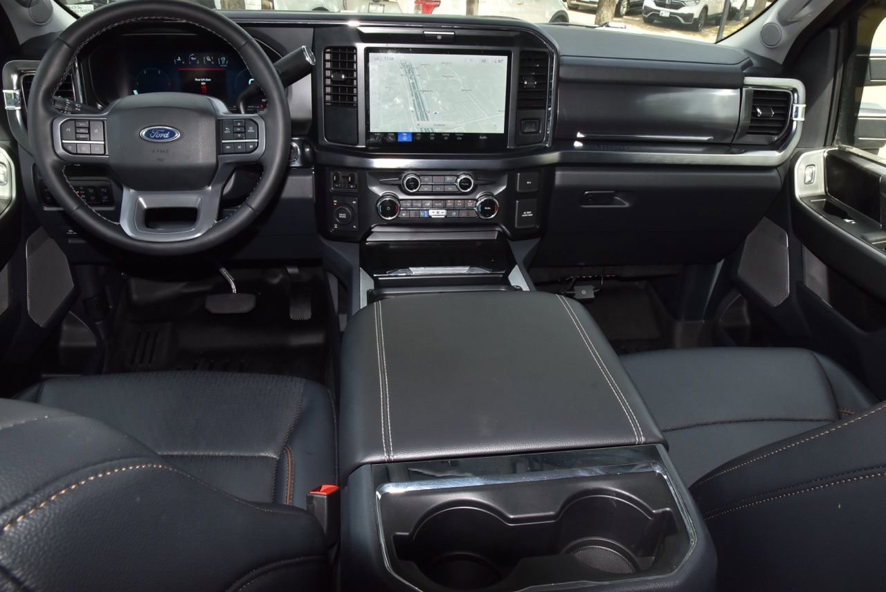 Used 2025 Ford F250 Lariat image 16