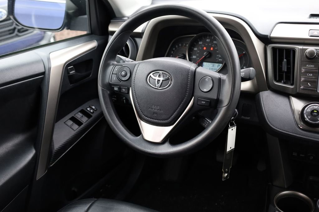 Used 2015 Toyota RAV4 LE image 21