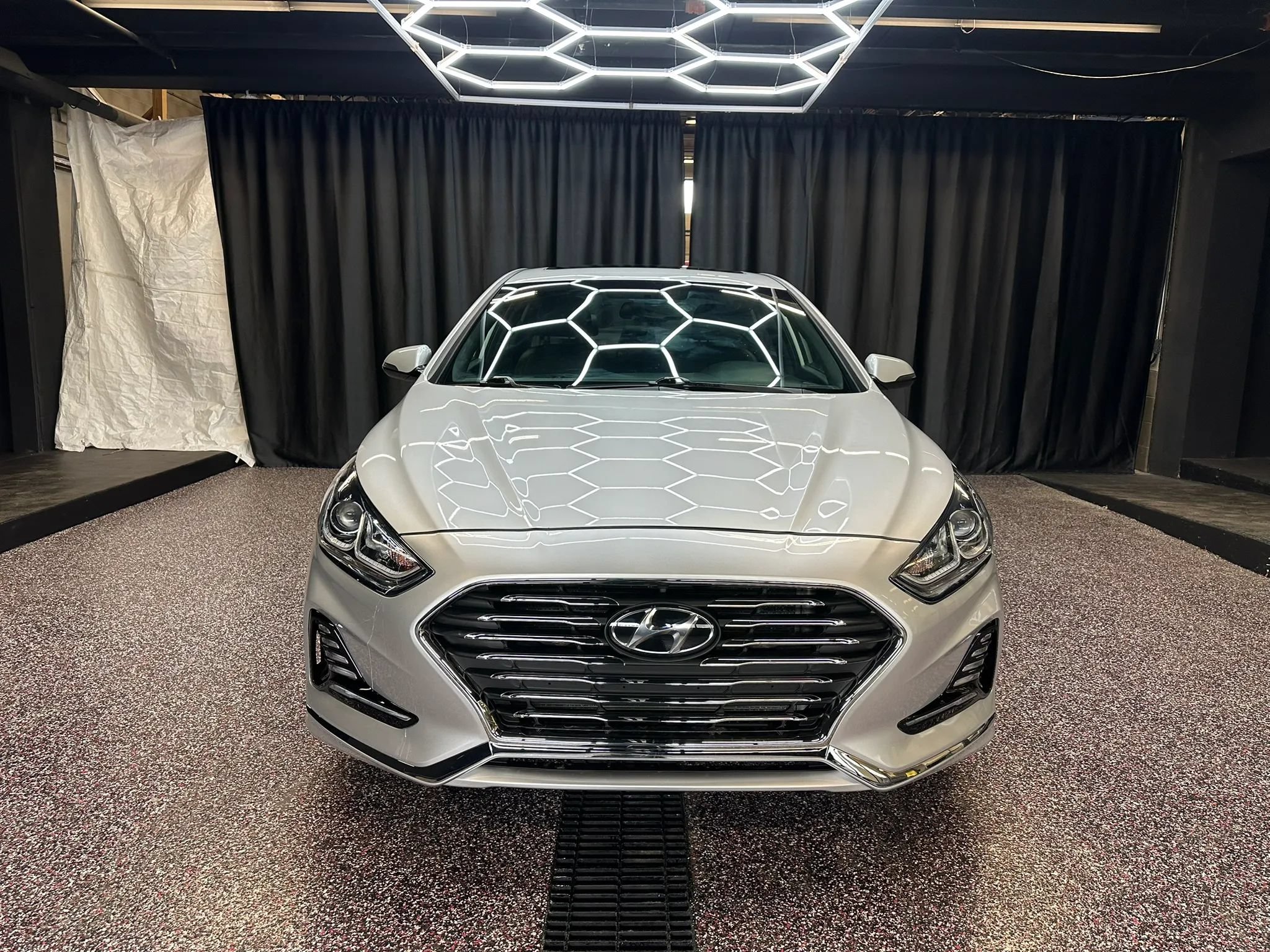 Used 2019 Hyundai Sonata Sport FWD image 2