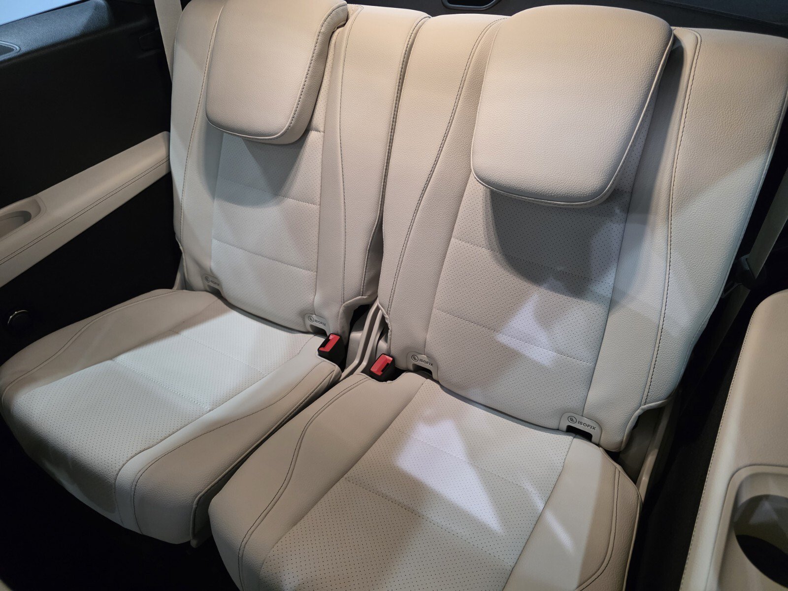 Used 2025 Mercedes-Benz GLS 450 4MATIC image 13
