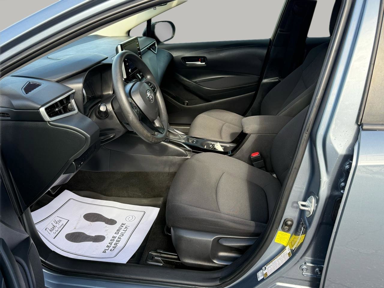 Used 2020 Toyota Corolla LE image 12