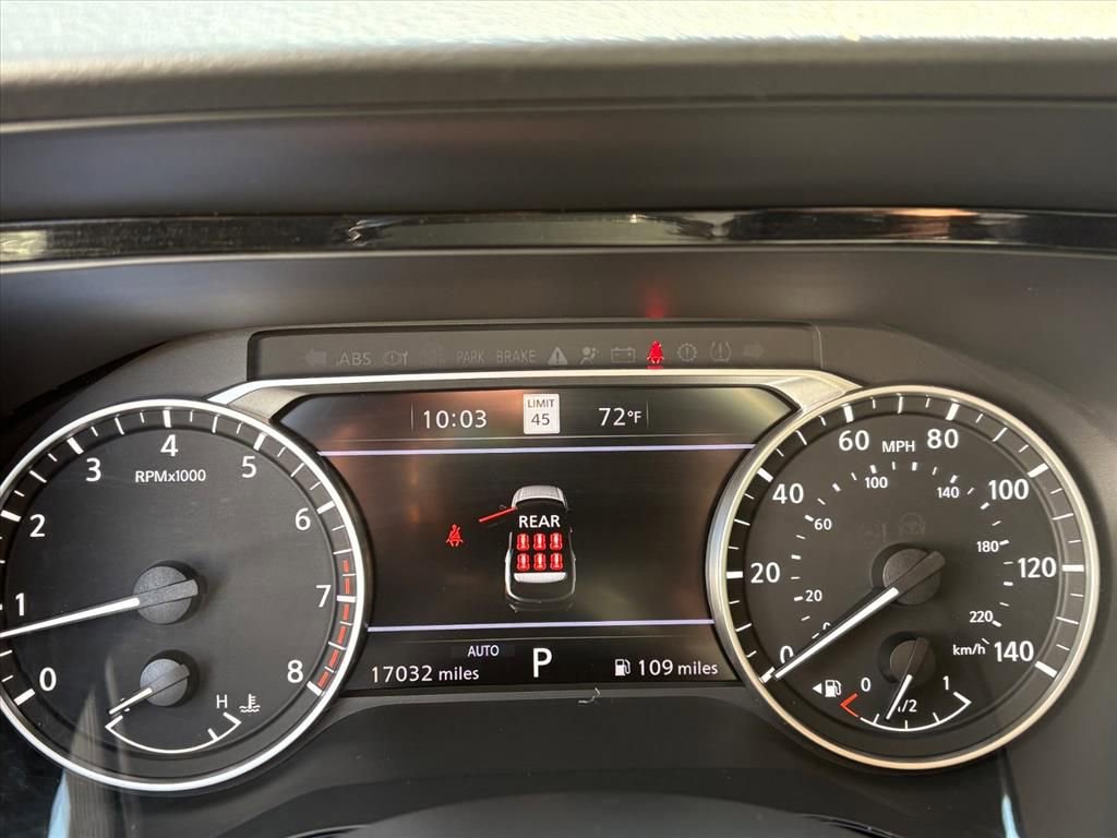 Certified 2025 Nissan Pathfinder SL image 9