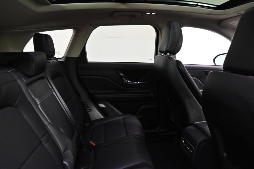 New 2025 Lincoln Corsair Reserve w/ Jet Appearance Package image 17