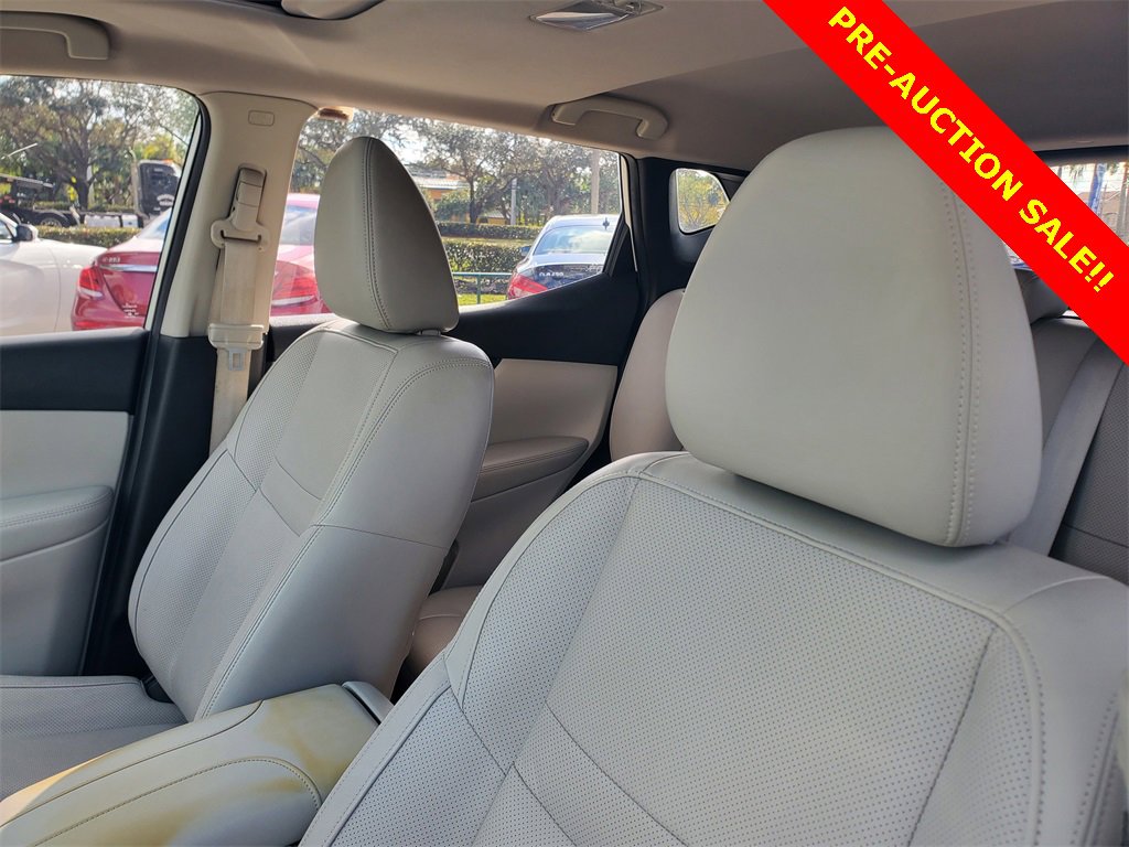 Used 2019 Nissan Rogue Sport SL w/ Premium Package image 16