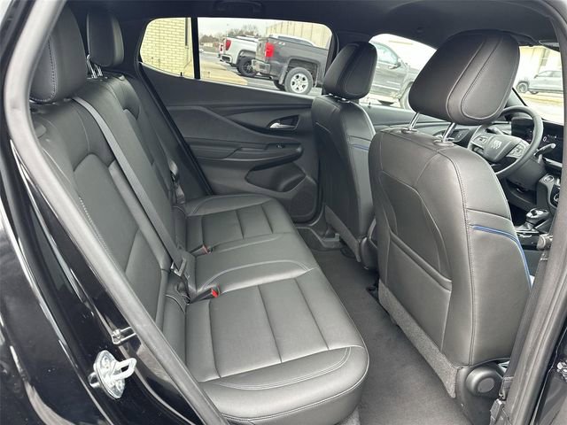 Certified 2025 Buick Envista Sport Touring image 25