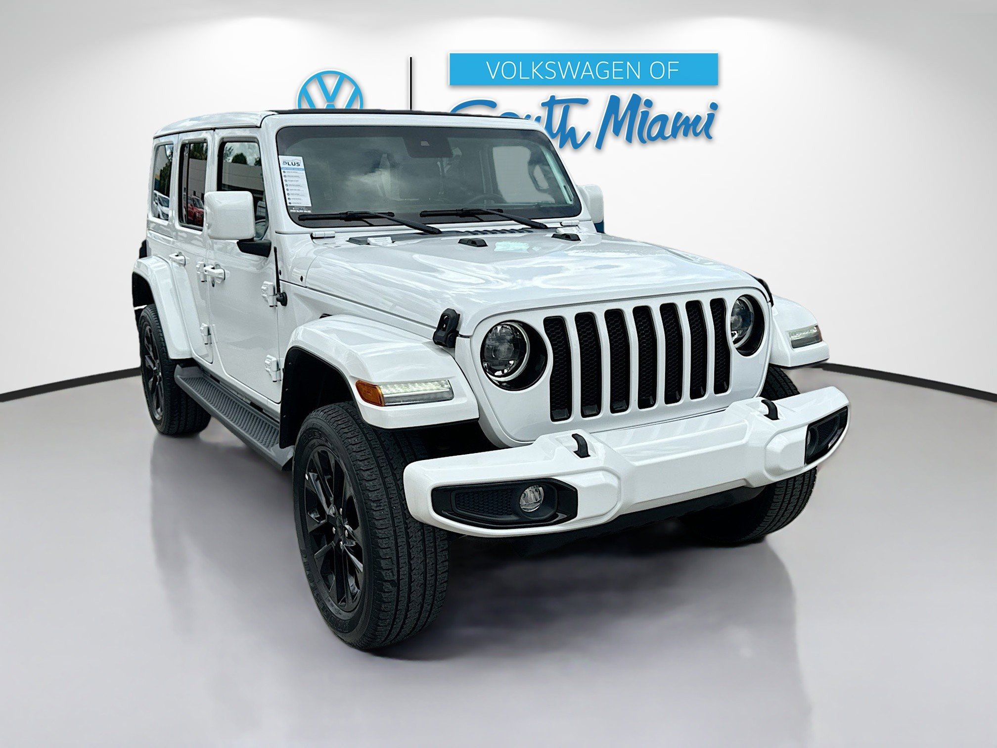 Used 2023 Jeep Wrangler Unlimited Sahara image 3