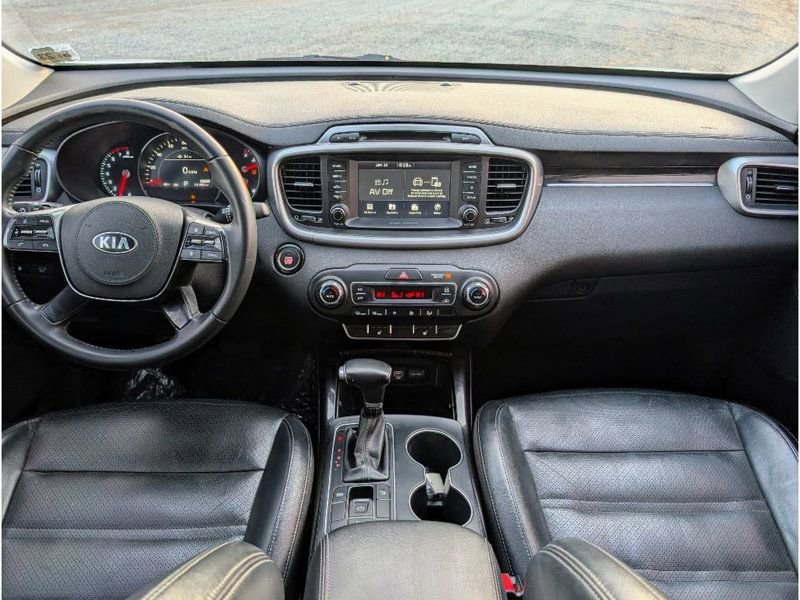 Used 2019 Kia Sorento EX image 27