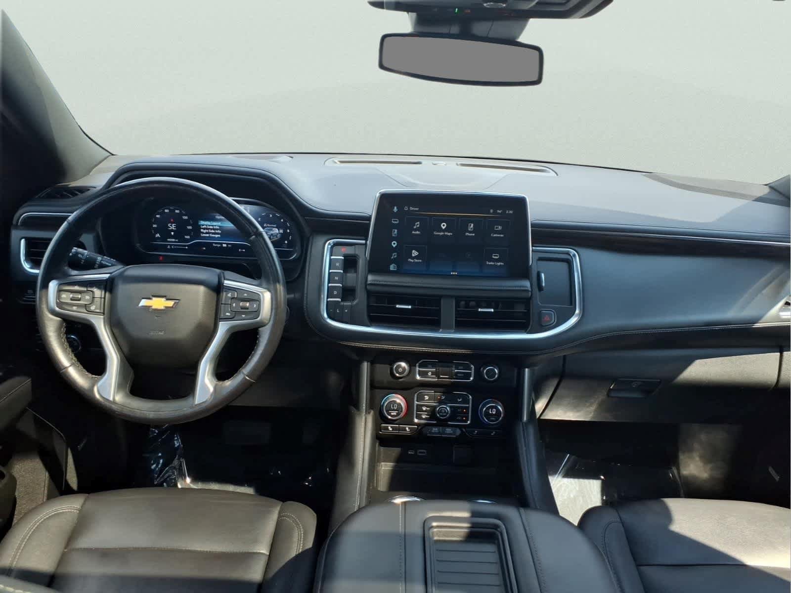 Used 2023 Chevrolet Suburban LT w/ Luxury Package AWD/4WD image 18