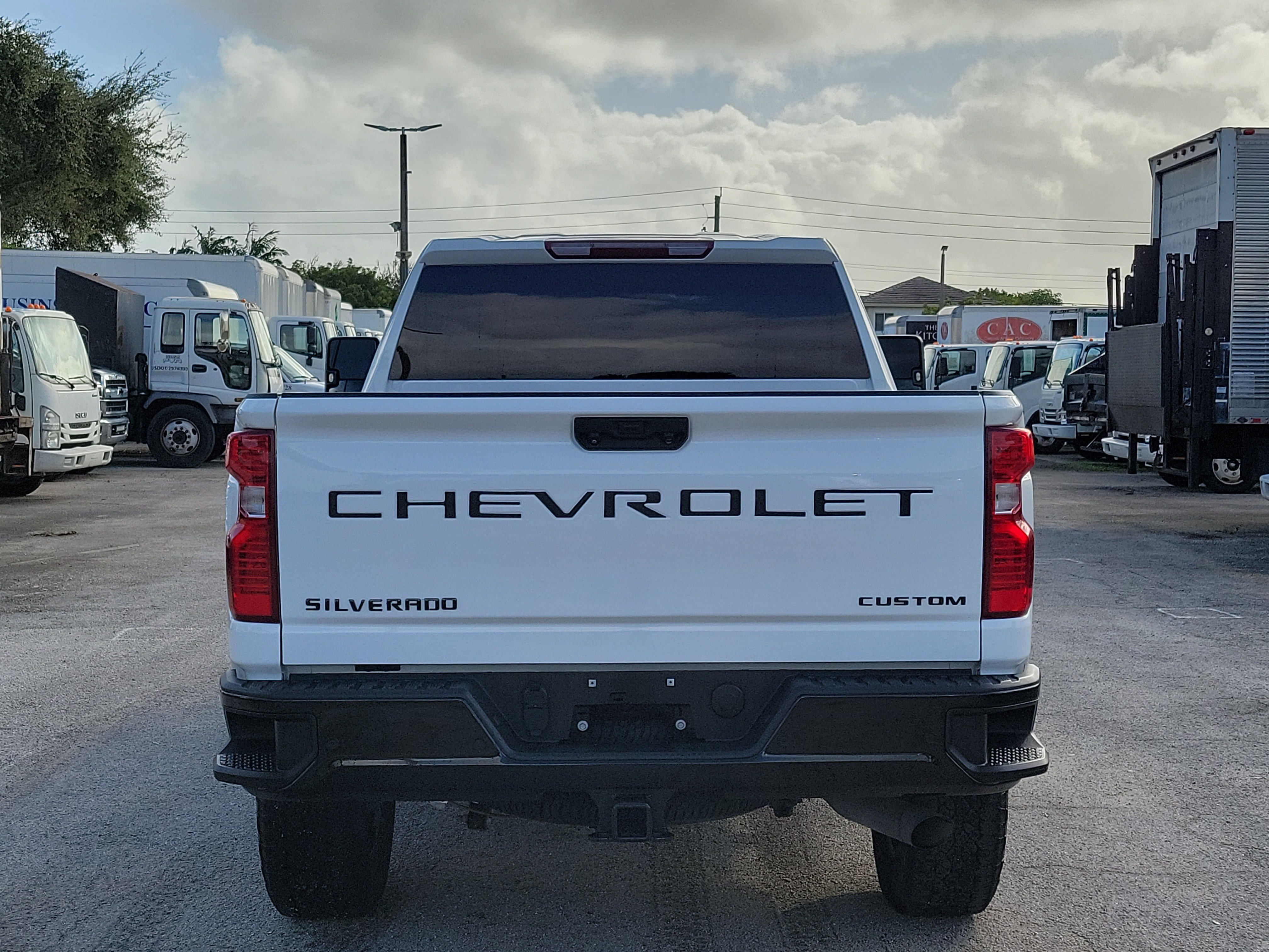 Used 2024 Chevrolet Silverado 2500 Custom w/ Custom Value Package AWD/4WD image 4