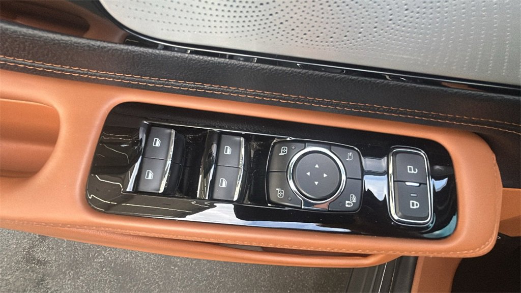 Used 2023 Lincoln Aviator Black Label image 18