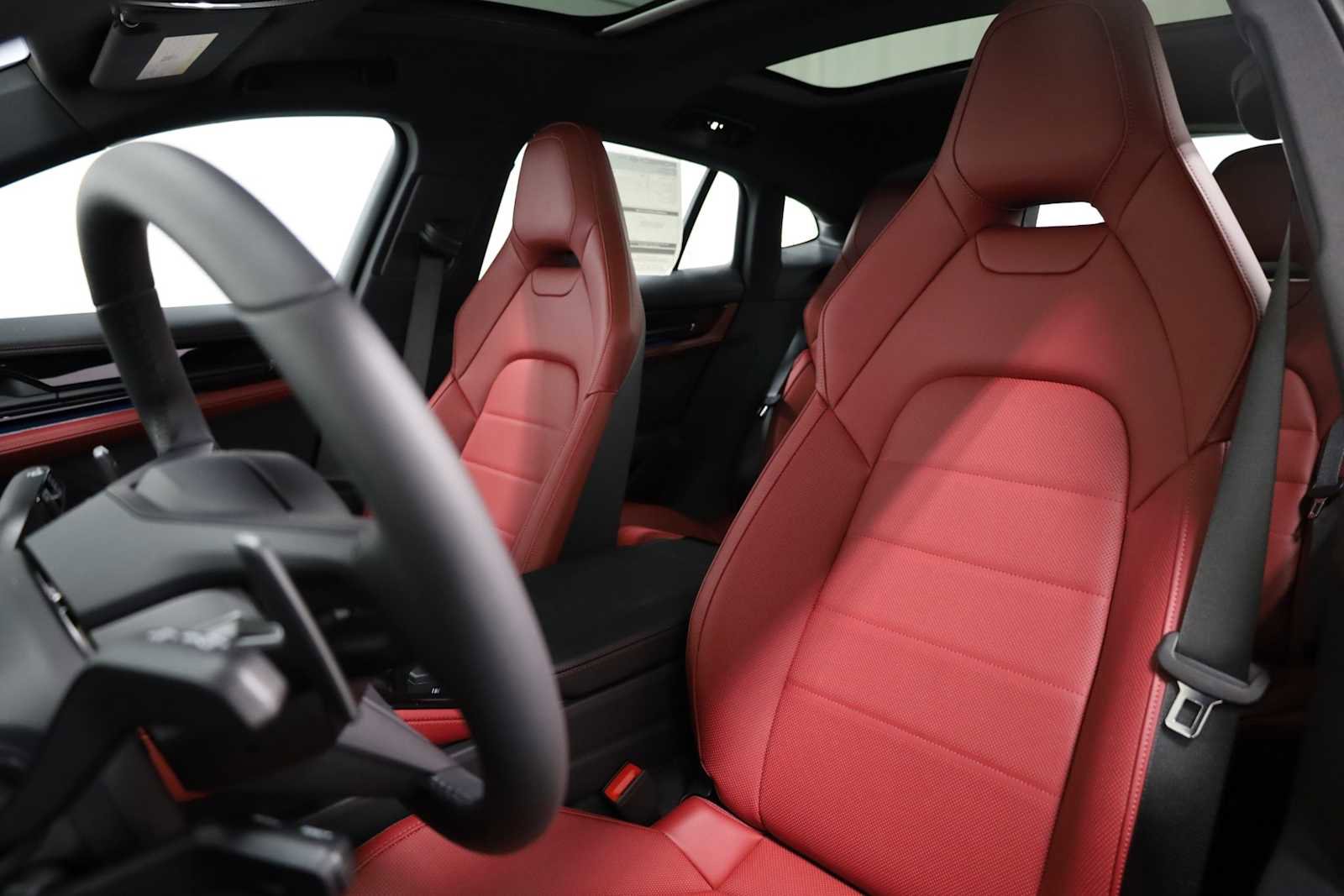 New 2025 Porsche Panamera 4 image 5