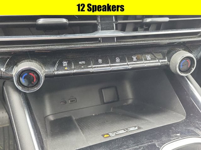 Used 2025 Chevrolet Traverse RS w/ LPO, Floor Liner Package AWD/4WD image 16