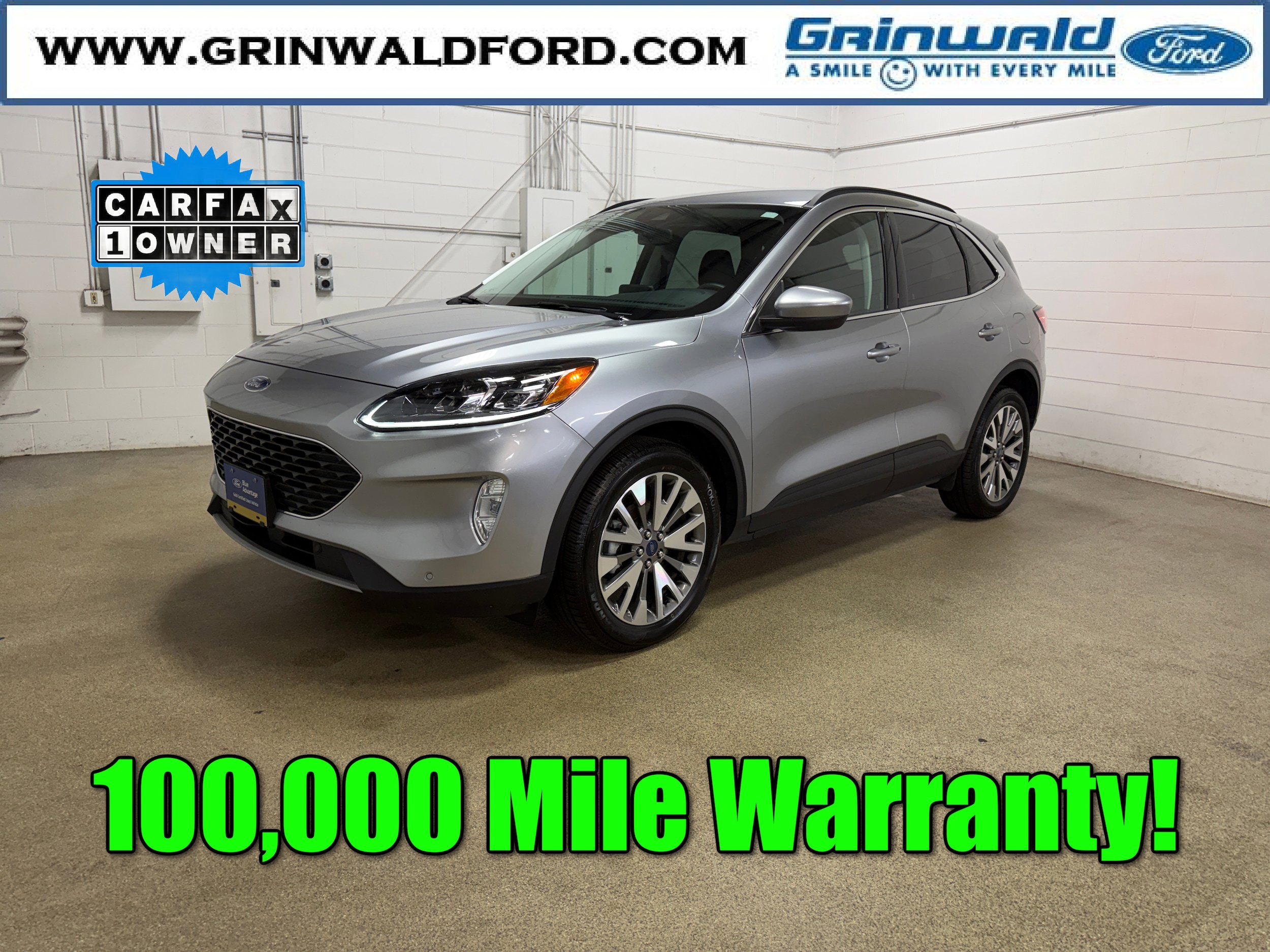 Certified 2022 Ford Escape Titanium AWD/4WD image 2