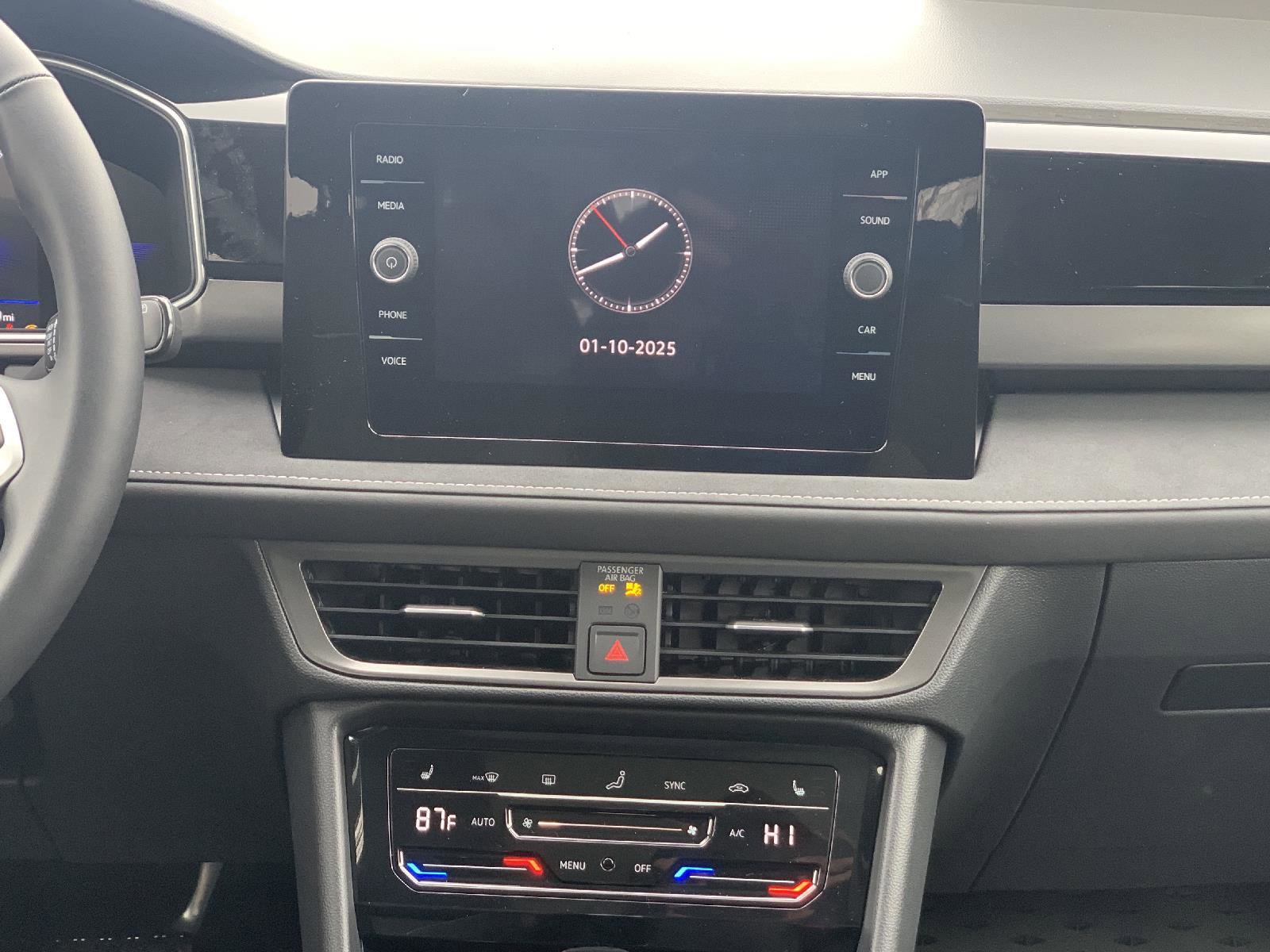 Used 2025 Volkswagen Taos SE w/ Taos Adventure Package (SXB) image 26