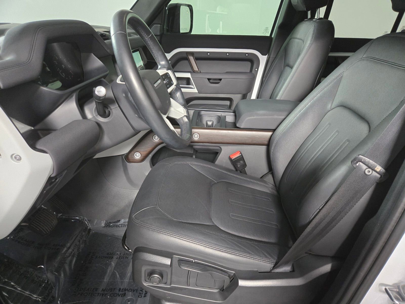 Used 2022 Land Rover Defender 110 S AWD/4WD image 11