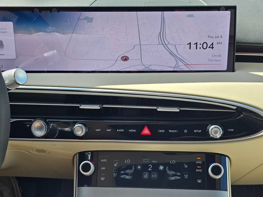 New 2026 Genesis GV70 2.5T Advanced AWD/4WD image 13