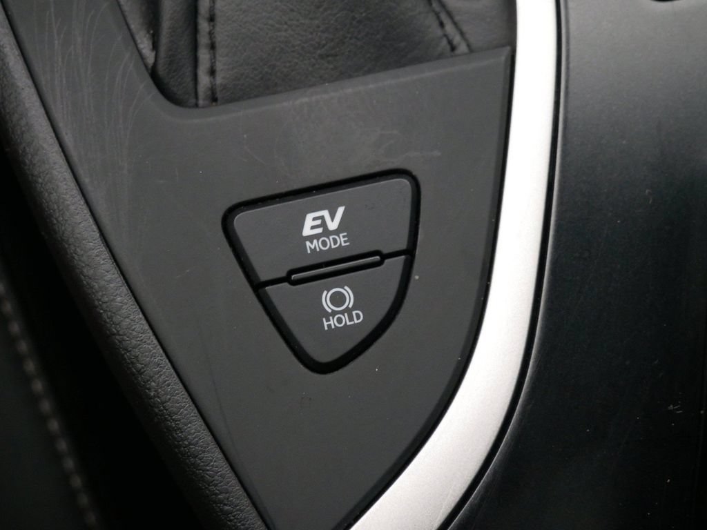 Certified 2024 Lexus UX 250h F Sport AWD/4WD image 25