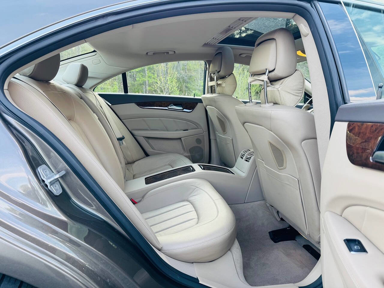 Used 2012 Mercedes-Benz CLS 550 image 21