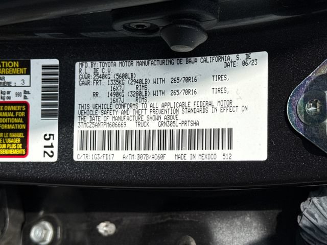 Used 2023 Toyota Tacoma TRD Off-Road w/ Technology Package AWD/4WD image 18