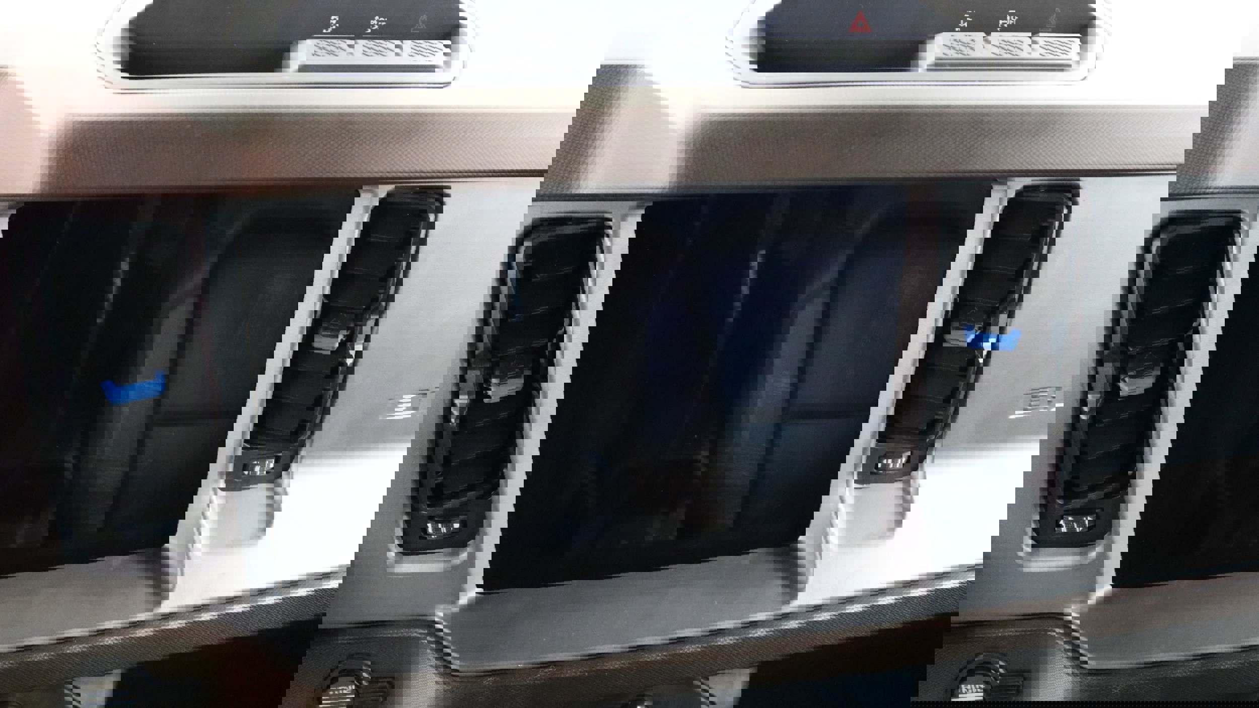 Used 2023 Ford Bronco Outer Banks image 19