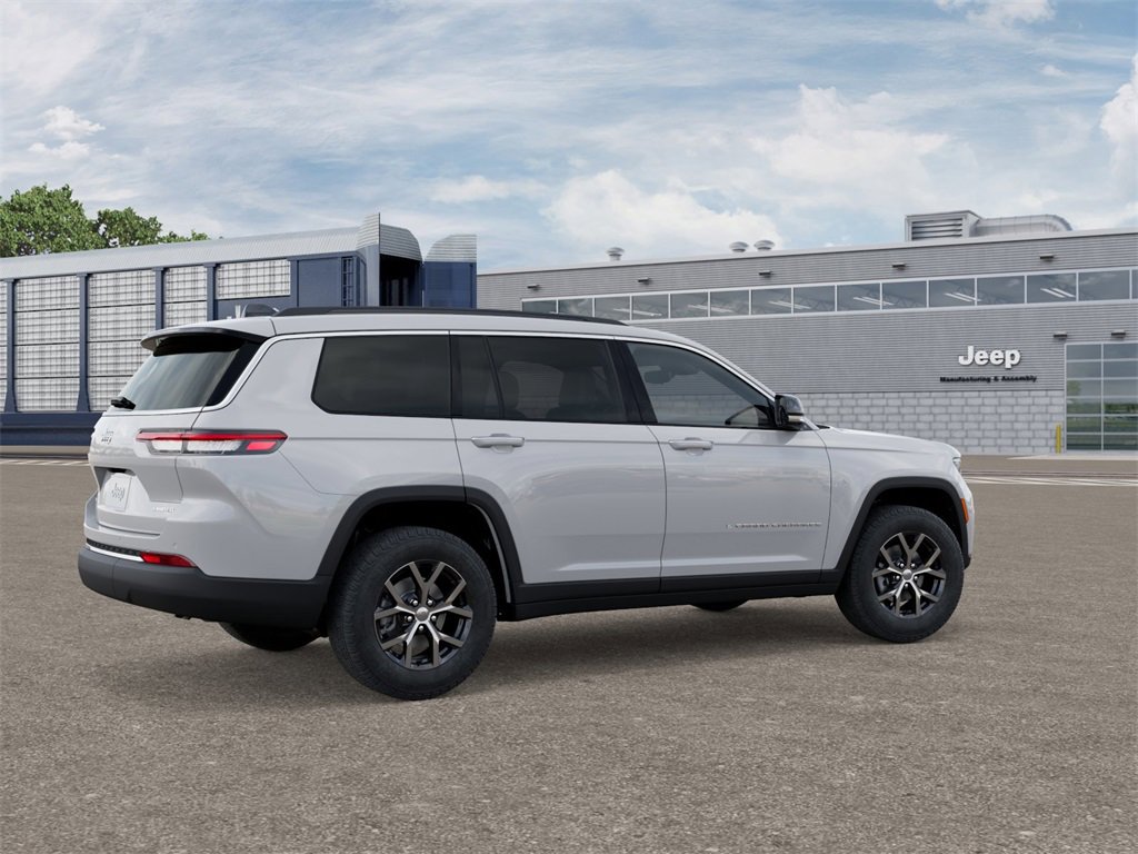 New 2025 Jeep Grand Cherokee L Limited image 4