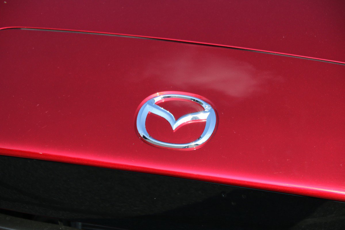 Used 2025 MAZDA MX-5 Miata Sport image 12
