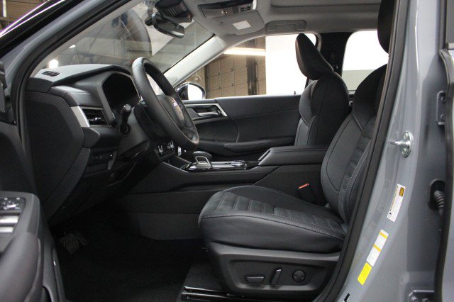 New 2026 Mitsubishi Outlander Trail Edition image 6