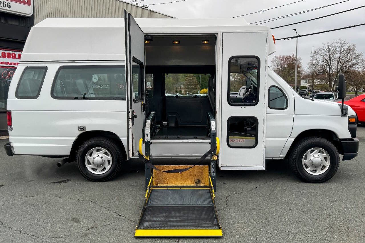 Used 2011 Ford E-350 and Econoline 350 Extended Super Duty w/ PWR Group RWD image 3