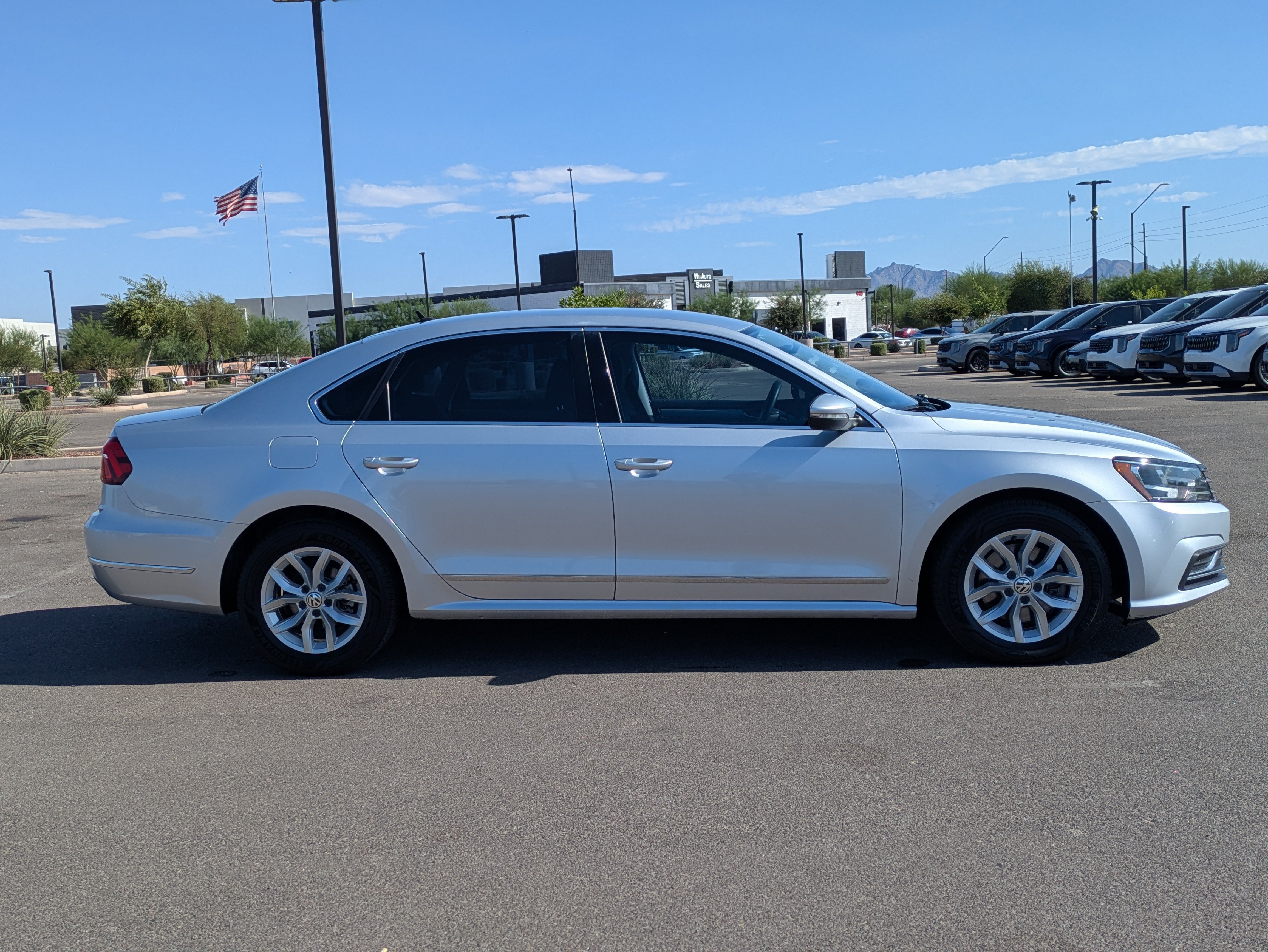 Used 2017 Volkswagen Passat 1.8T S FWD image 6