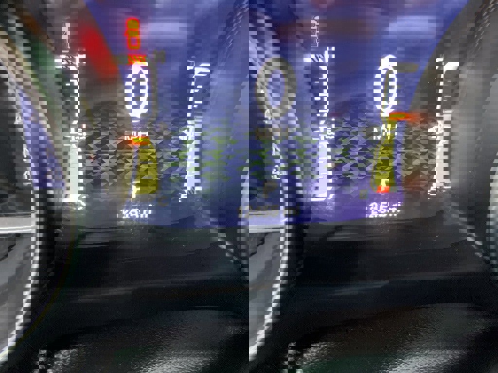 Used 2023 Jeep Gladiator Willys image 32