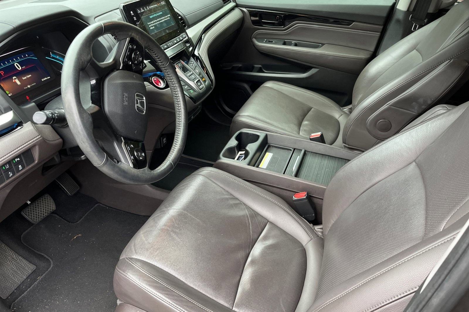 Used 2019 Honda Odyssey Elite image 3