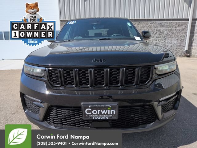 Used 2025 Jeep Grand Cherokee Limited w/ Black Appearance Package AWD/4WD image 8