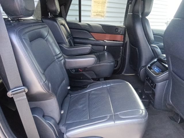 Used 2024 Lincoln Navigator Reserve AWD/4WD image 36