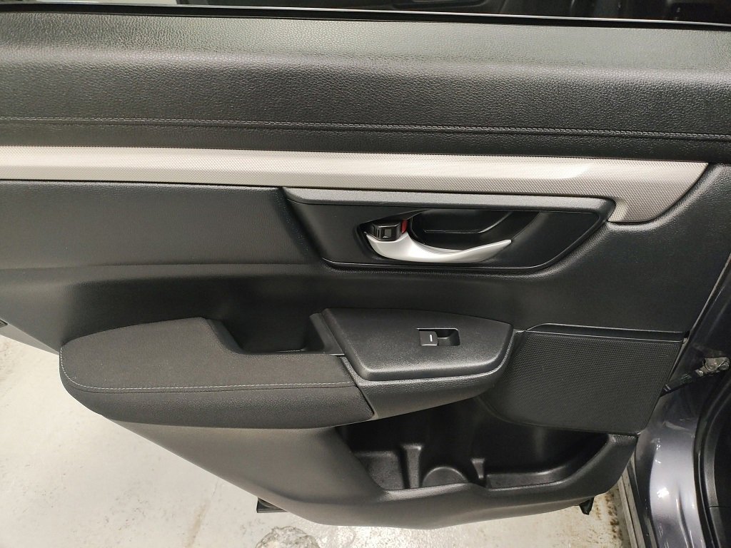 Used 2019 Honda CR-V LX image 28