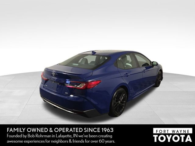 Used 2025 Toyota Camry SE image 7