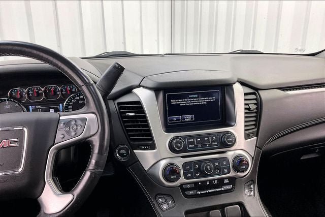 Used 2018 GMC Yukon XL SLT w/ Open Road Package AWD/4WD image 6