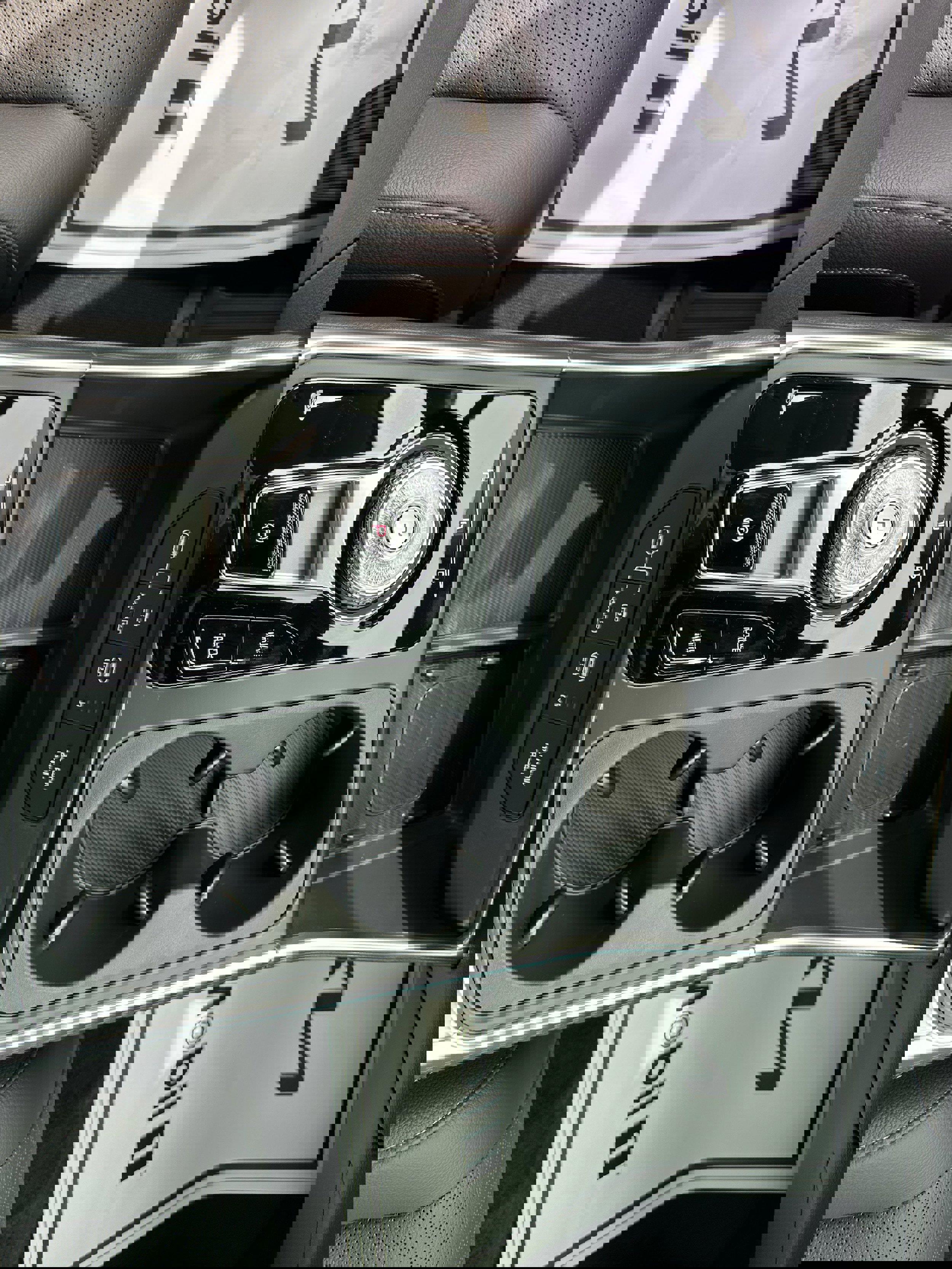 New 2026 Kia Carnival SX Prestige image 23