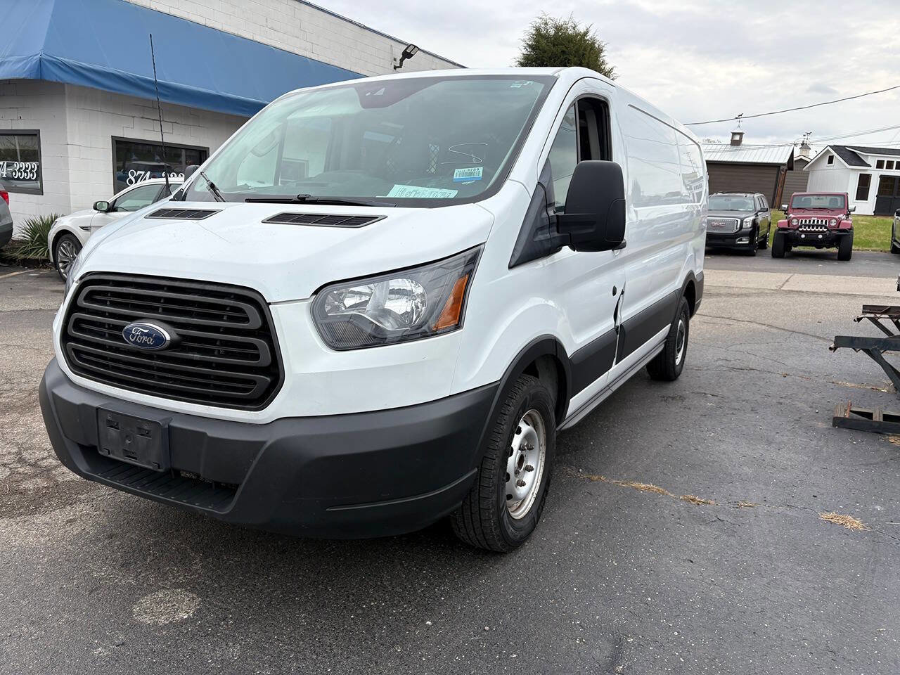 Used 2019 Ford Transit 150 130 Low Roof image 1
