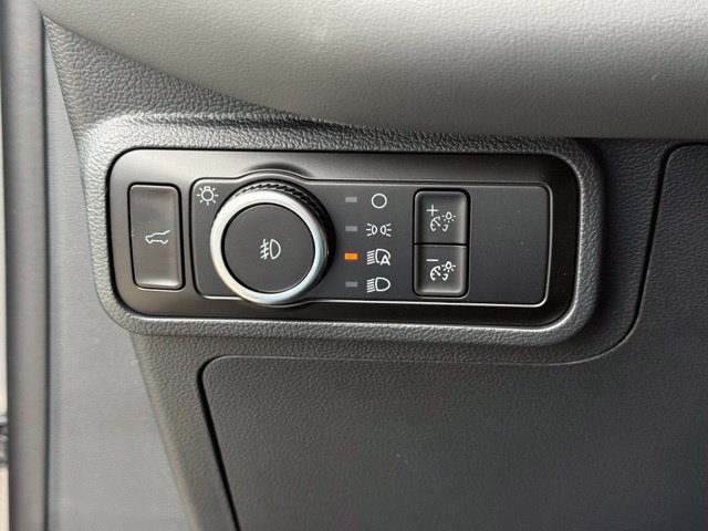 Used 2026 Ford Explorer Active w/ Active Comfort Package RWD image 18