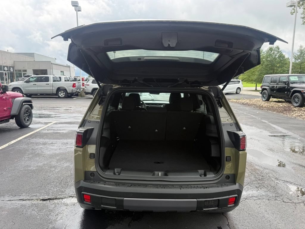New 2026 Jeep Cherokee Laredo AWD/4WD image 40