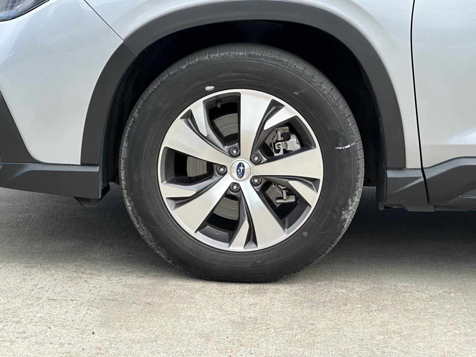 Used 2023 Subaru Ascent Premium w/ Convenience Package AWD/4WD image 29