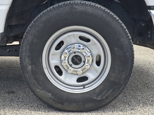 Used 2024 Ford F250 XL AWD/4WD image 11