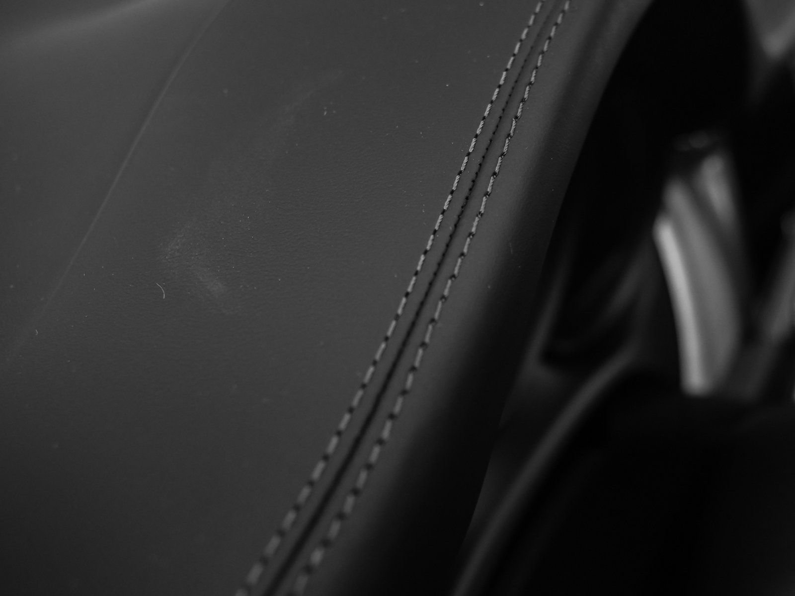 Certified 2025 Porsche Macan image 33