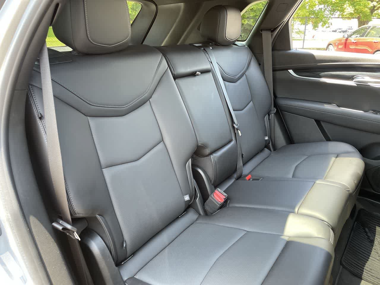 Certified 2024 Cadillac XT5 Premium Luxury FWD image 15