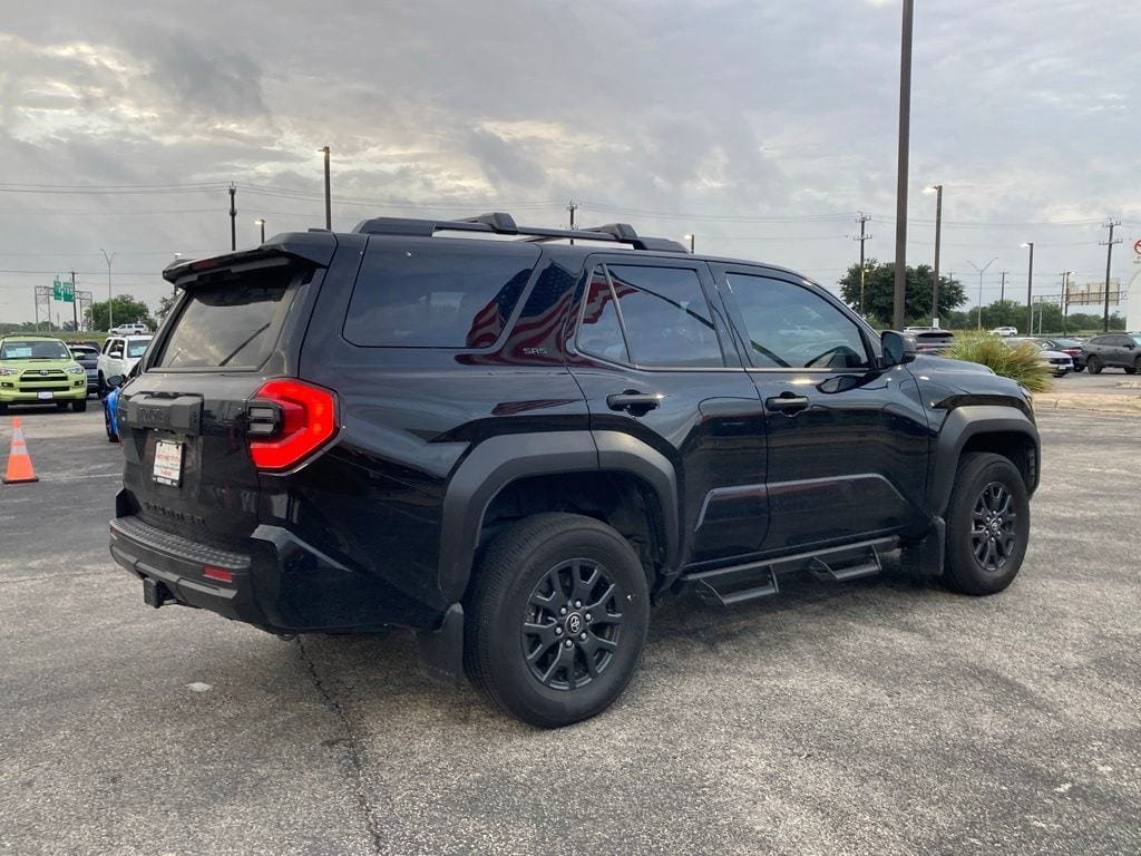 Certified 2025 Toyota 4Runner SR5 AWD/4WD image 4
