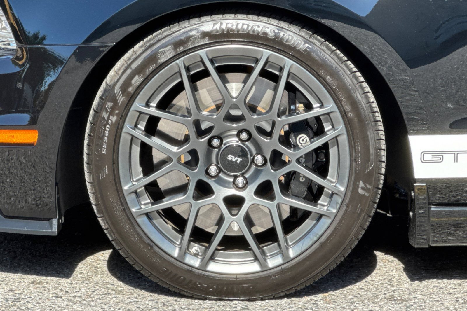 Used 2014 Ford Mustang Shelby GT500 w/ Equipment Group 821A RWD image 24