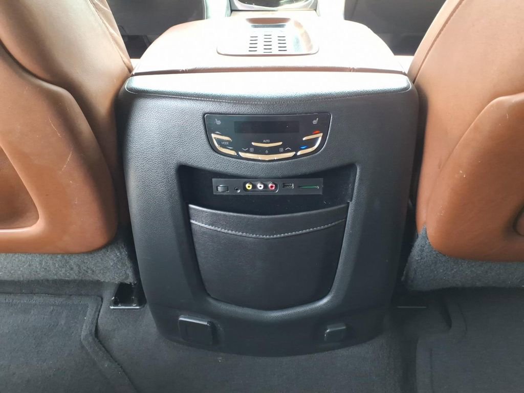 Used 2015 Cadillac Escalade Premium AWD/4WD image 9