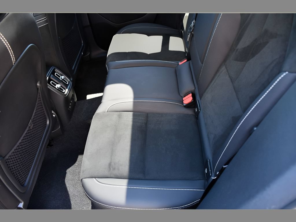 Certified 2023 Volvo C40 P8 Recharge Ultimate w/ Protection Package Premier AWD/4WD image 16