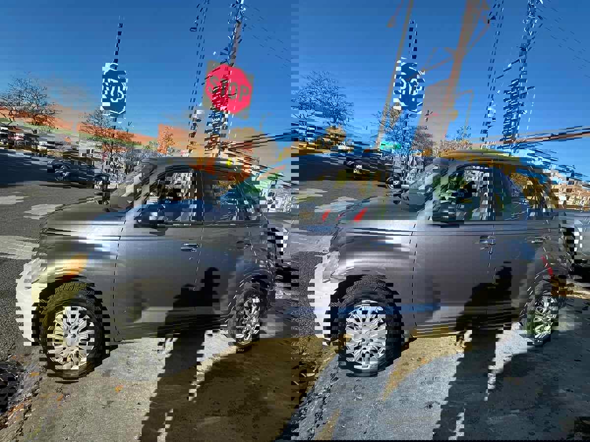 Used 2007 Chrysler PT Cruiser Touring image 2